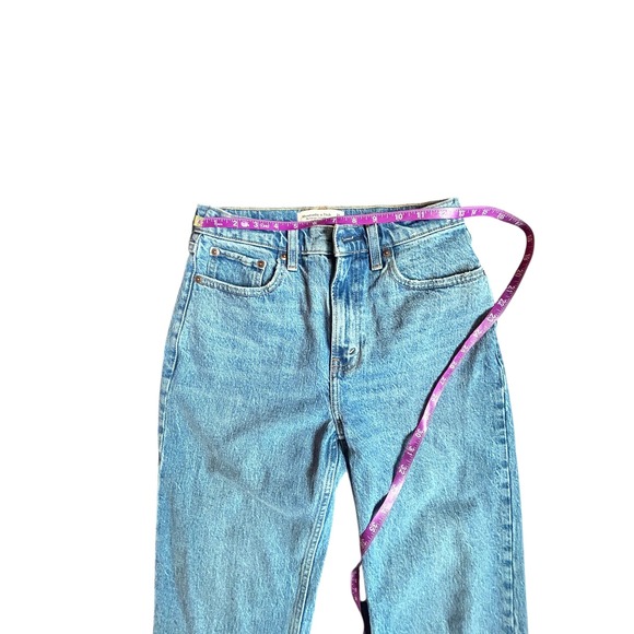 Abercrombie & Fitch The Vintage Straight High Rise Medium Wash Jeans 25 Raw Hem - Picture 12 of 13